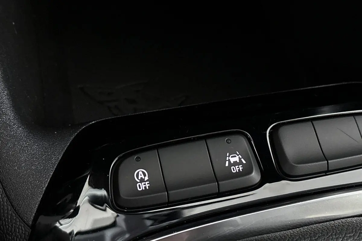 1.2 Elegance 100PK Apple Carplay Airco LED Koplampen