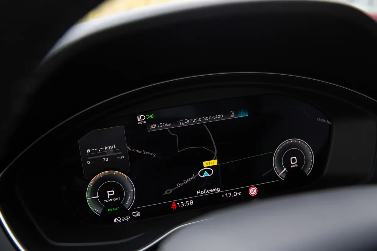 55 TFSI e S edition , S-line , Panoramadak, Trekhaak, Carplay, Leder