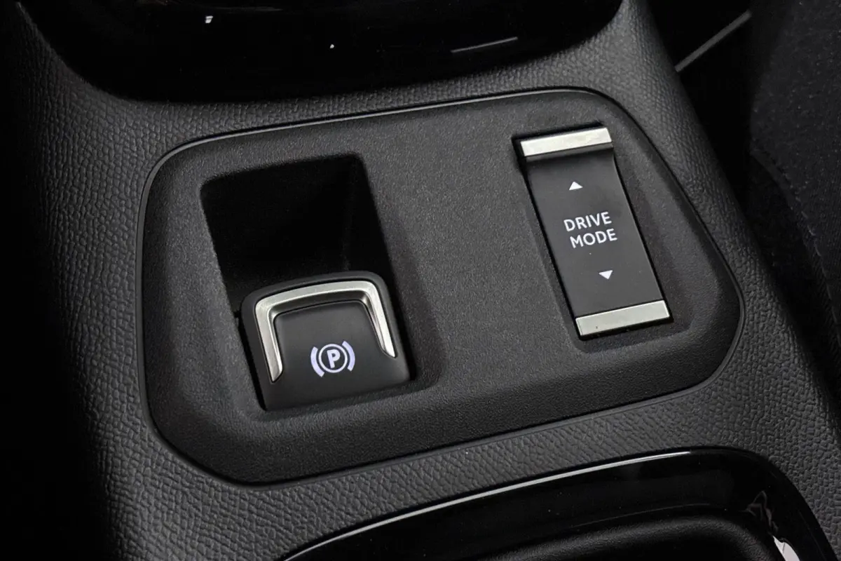 1.2 Turbo Hybrid Ultimate / Navi / Carplay / Camera / Winterpakket / 17 Inch