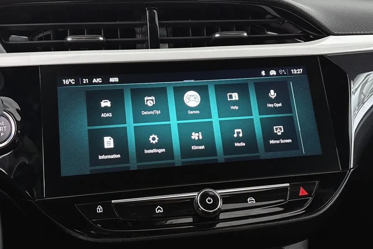 1.2 Turbo Hybrid Ultimate / Navi / Carplay / Camera / Winterpakket / 17 Inch