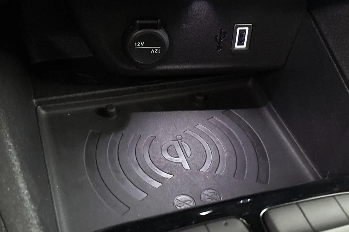 1.2 Turbo Hybrid Ultimate / Navi / Carplay / Camera / Winterpakket / 17 Inch