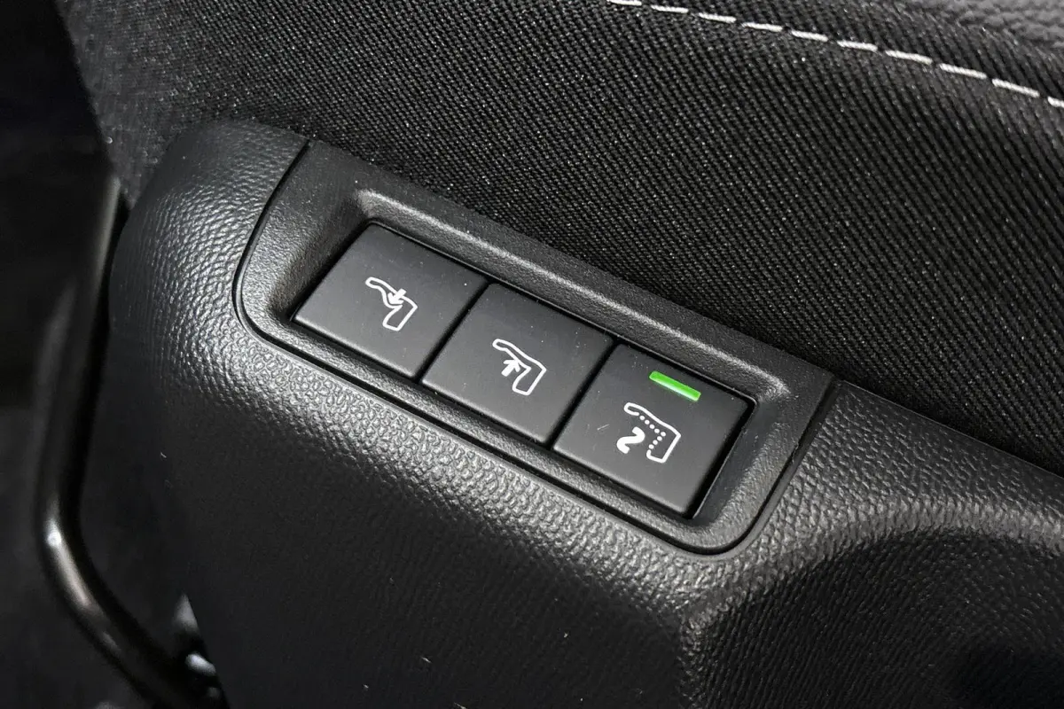 1.2 Turbo Hybrid Ultimate / Navi / Carplay / Camera / Winterpakket / 17 Inch
