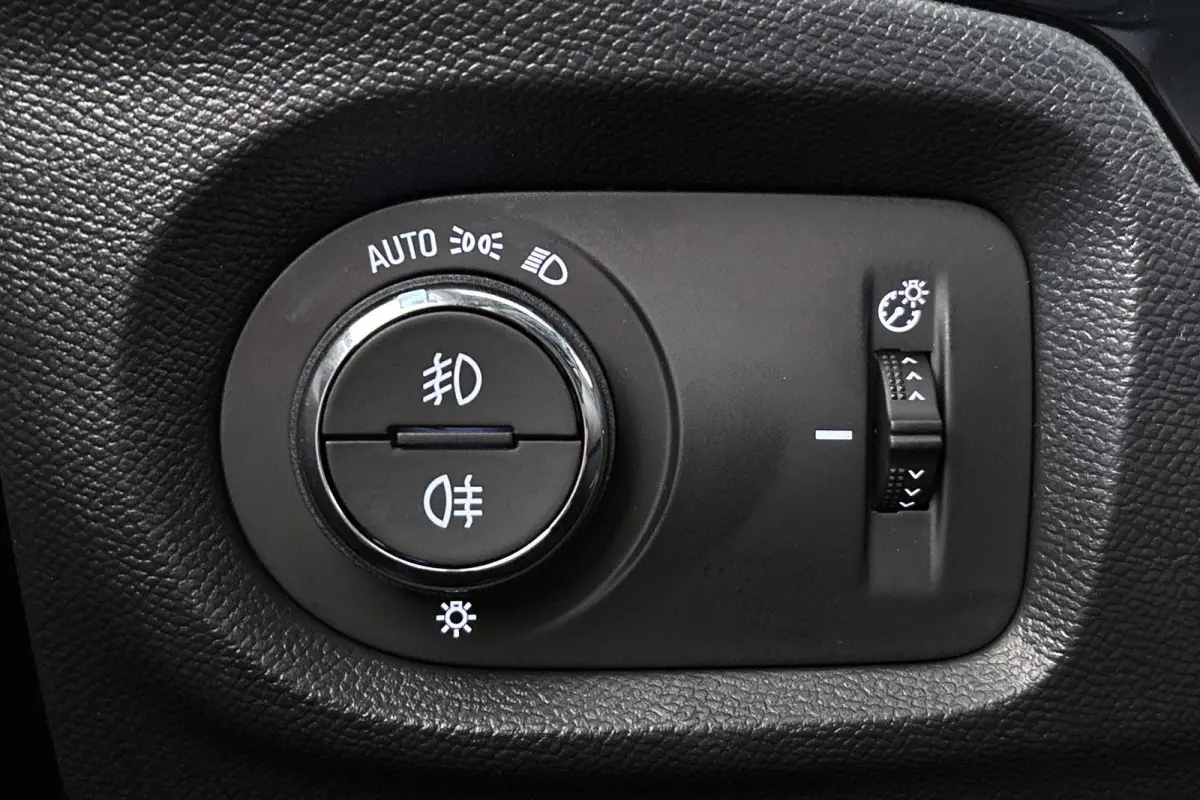 1.2 Turbo Hybrid Ultimate / Navi / Carplay / Camera / Winterpakket / 17 Inch