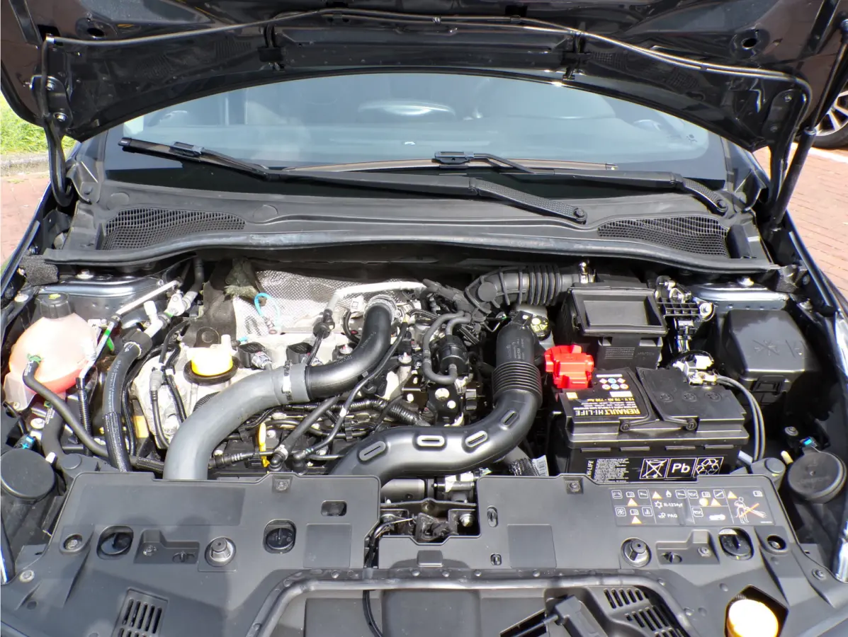 1.2 TCe Intens AUTOMAAT TEL NAVI CRUISECONT.....