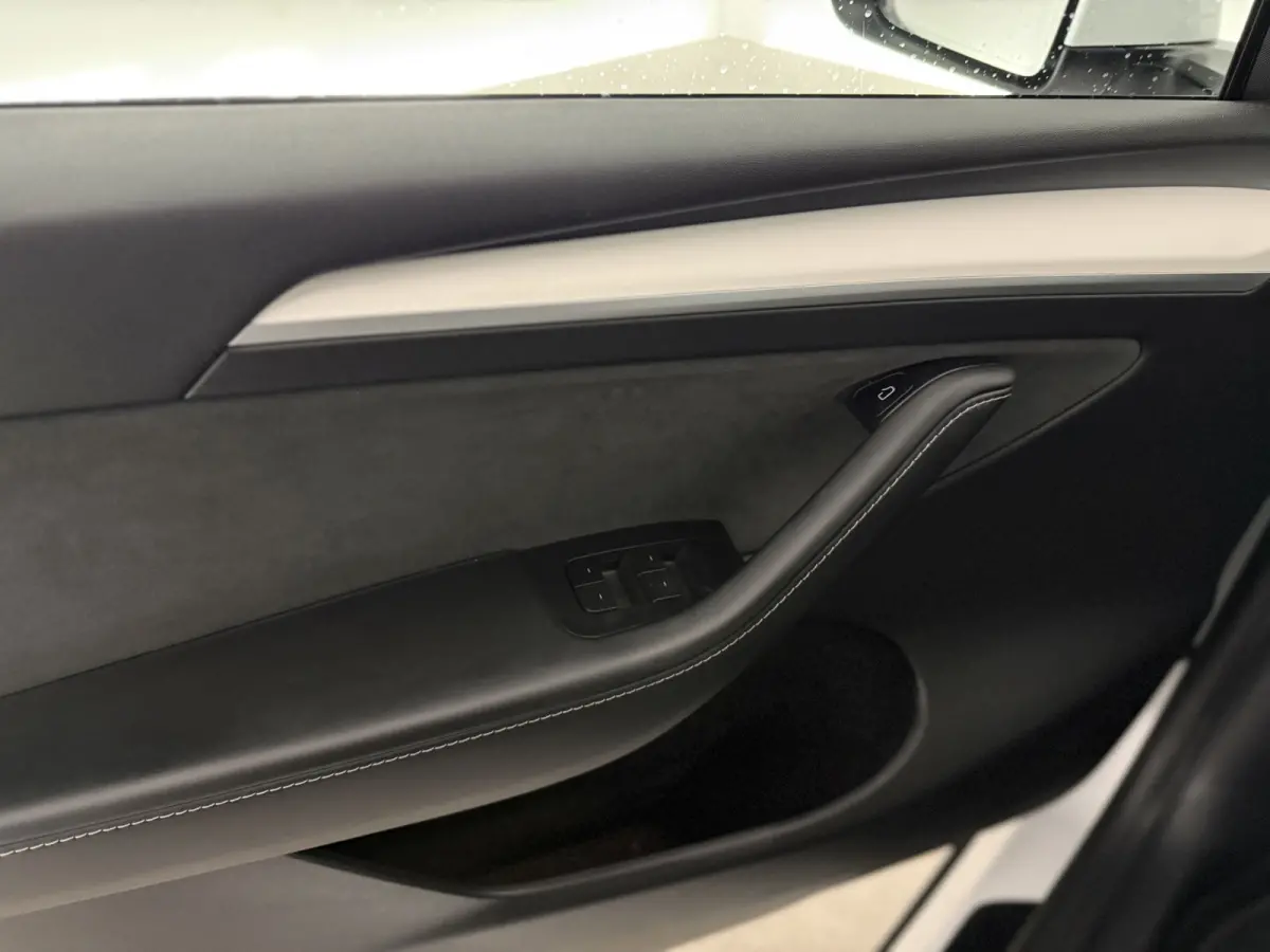 Long Range AWD 75 kWh | Snelladen | Autopilot | SOH 90% | Camera | Memory | Pano | Stoel/Stuurverw.