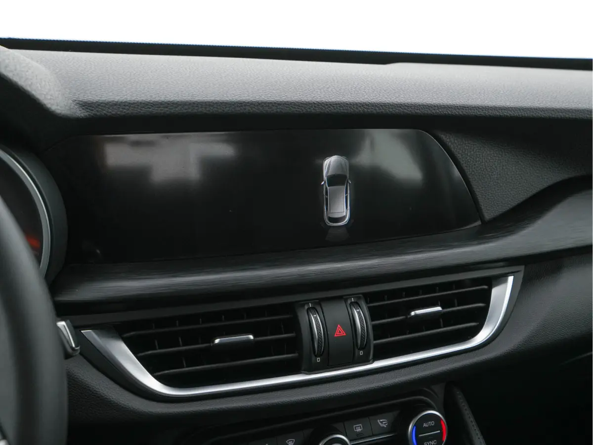 2.2d Super Aut. *LEATHER-FABRIC | BI-XENON | DAB+ | NAVI-FULLMAP | COMFORT-SEATS | ECC | CRUISE | PDC | 18"ALU*