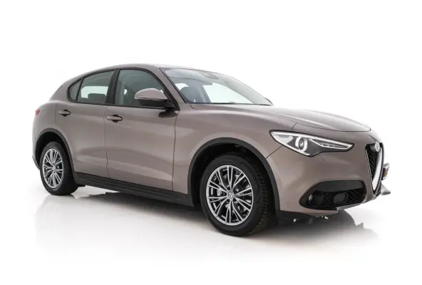 2.2d Super Aut. *LEATHER-FABRIC | BI-XENON | DAB+ | NAVI-FULLMAP | COMFORT-SEATS | ECC | CRUISE | PDC | 18"ALU*