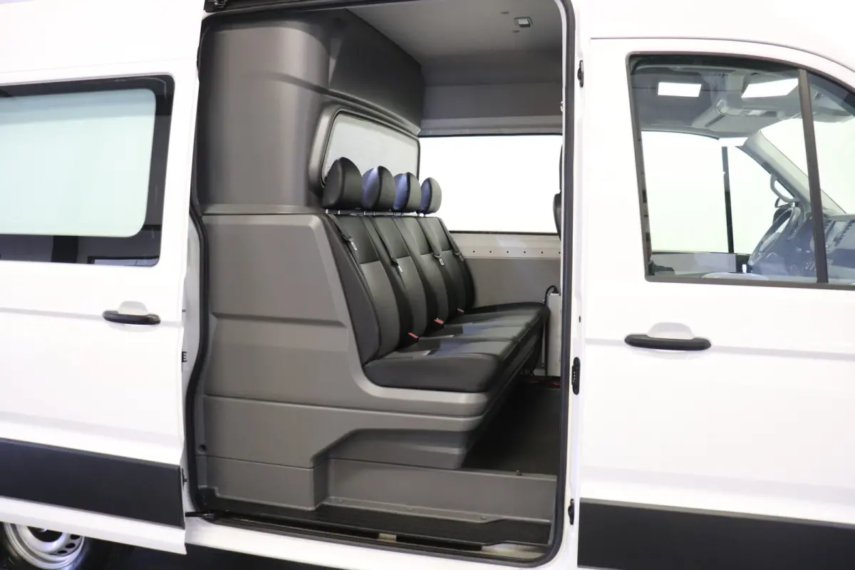 2.0 TDI 177PK L3H3 Dubbele Cabine EURO 6 - Airco - Navi - Cruise - € 20.950,- Excl.