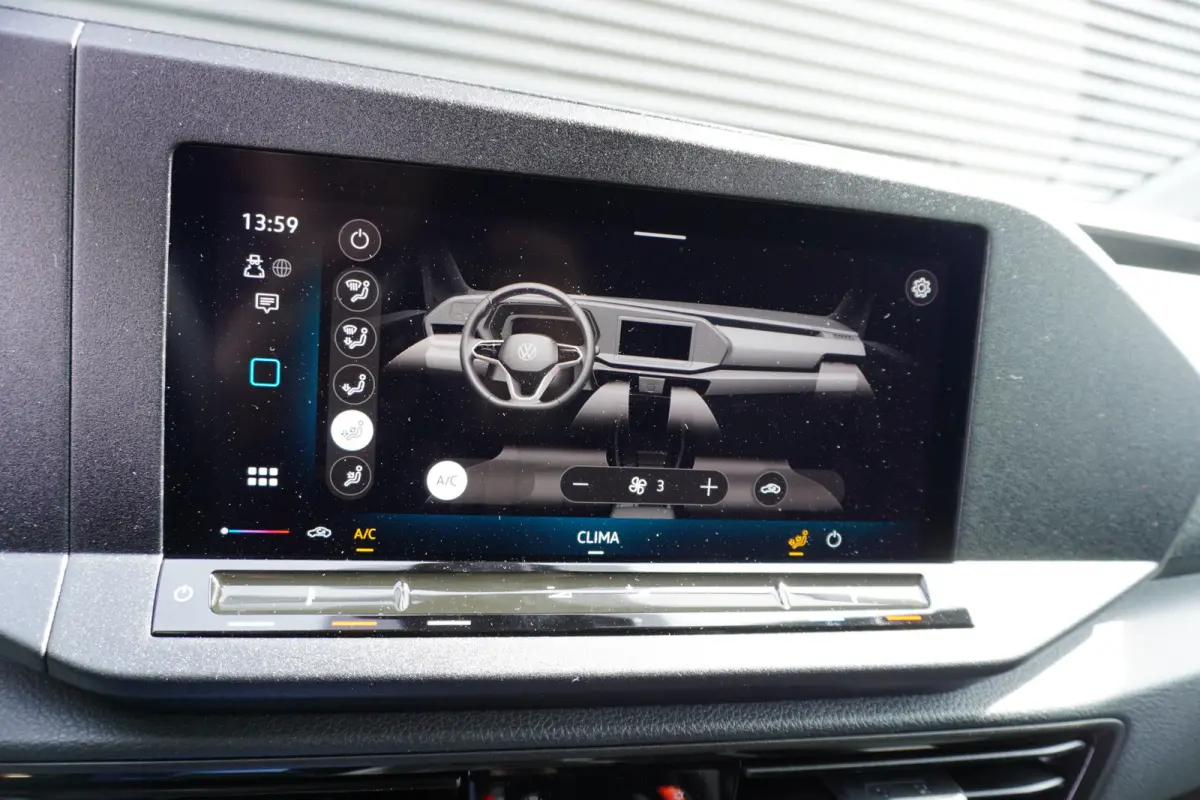 Maxi 122pk Automaat Trekhaak Apple Carplay Digitaal Dashboard Cruise control Parkeersensoren