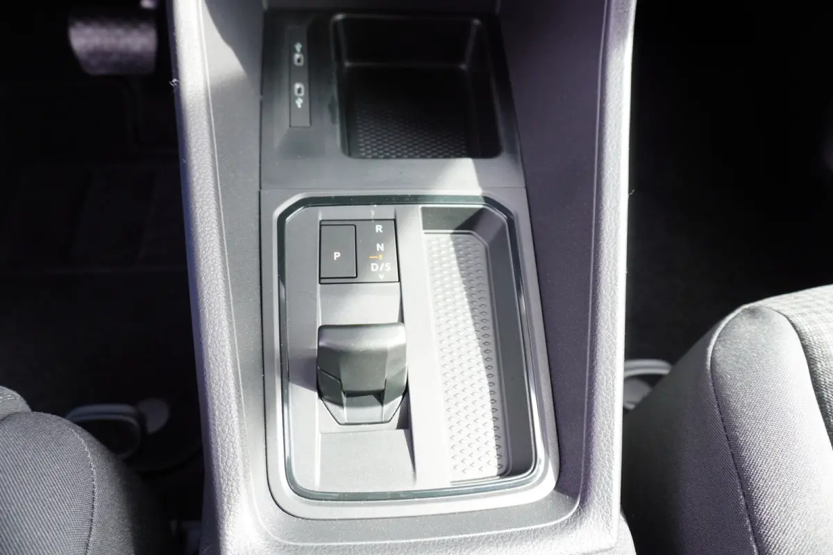 Maxi 122pk Automaat Trekhaak Apple Carplay Digitaal Dashboard Cruise control Parkeersensoren