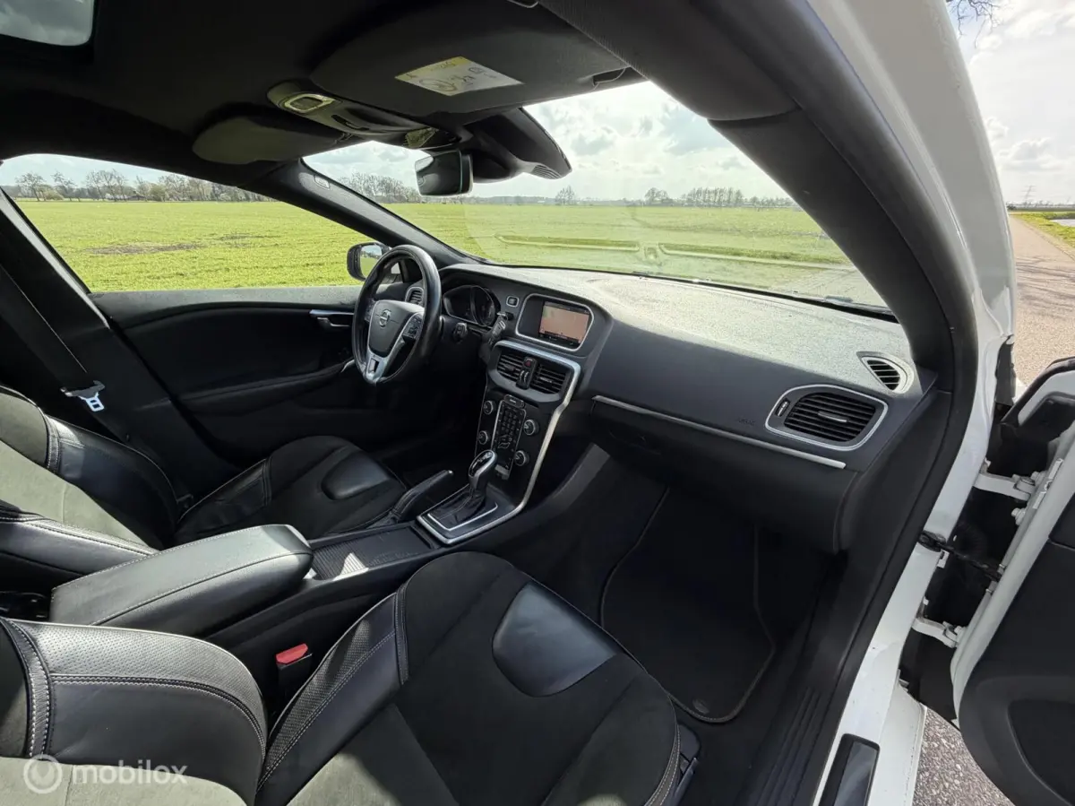 2.0 D2 R-Design Pano! Automaat!
