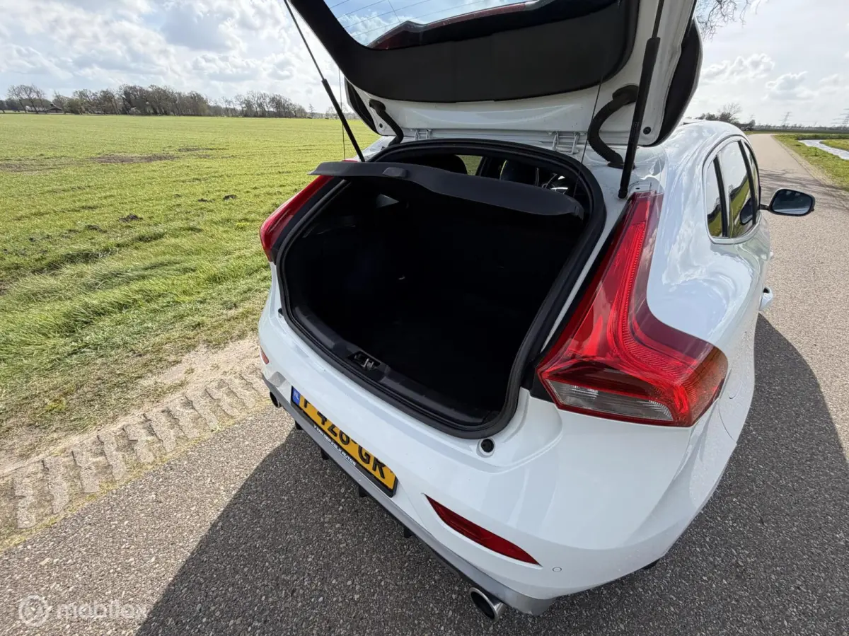 2.0 D2 R-Design Pano! Automaat!