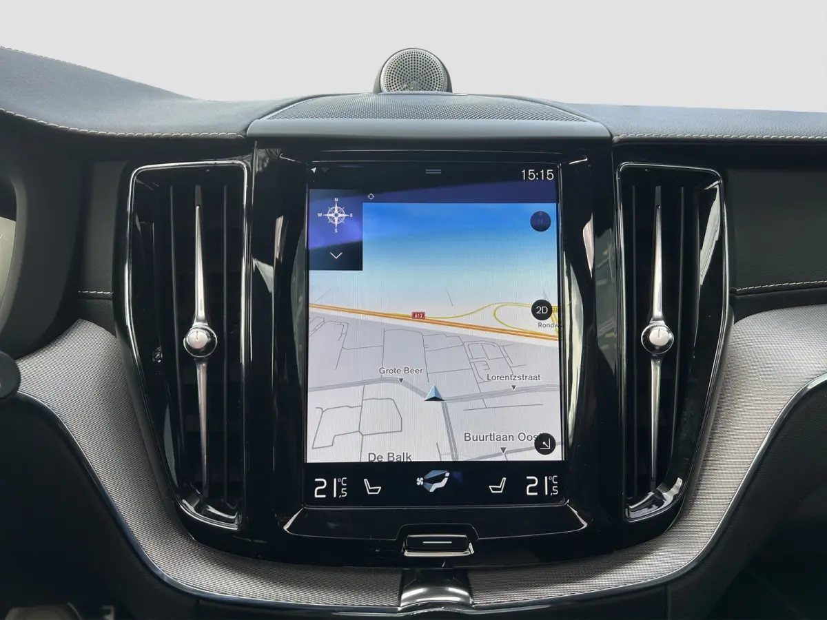 2.0 T5 AWD R-Design | Luchtvering | Bowers & Wilkens | Polestar Tuning | Pano | Camera | Cruise Control | Trekhaak |