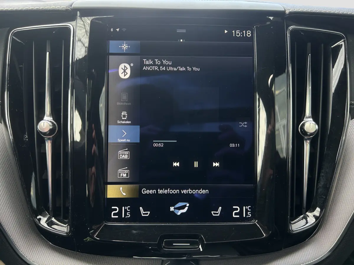 2.0 T5 AWD R-Design | Luchtvering | Bowers & Wilkens | Polestar Tuning | Pano | Camera | Cruise Control | Trekhaak |