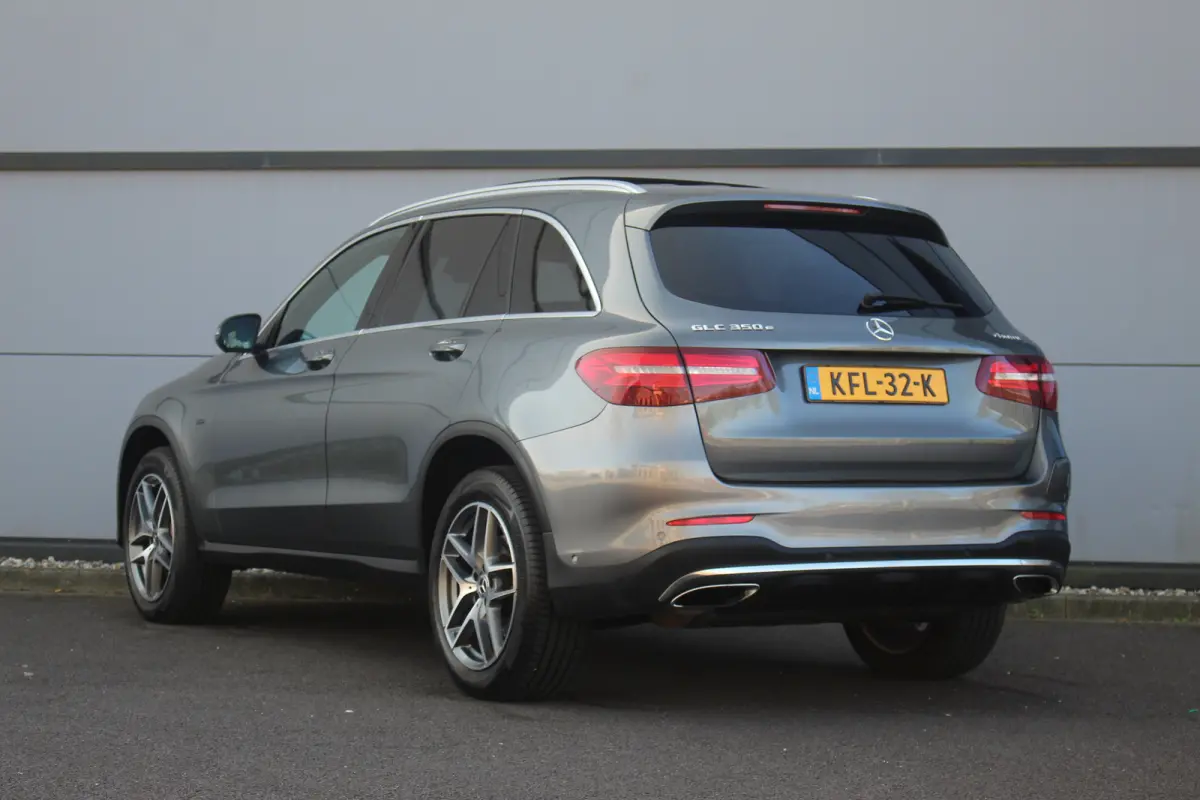350e 4MATIC Business Solution AMG | Pano | 360 Camera | Dodehoeksens. | Elek. Achterklep | Keyless | LED | Navi | Stoelverwarming | Pano | 360 Camera | Dodehoeksens. | Elek. Achterklep | Key