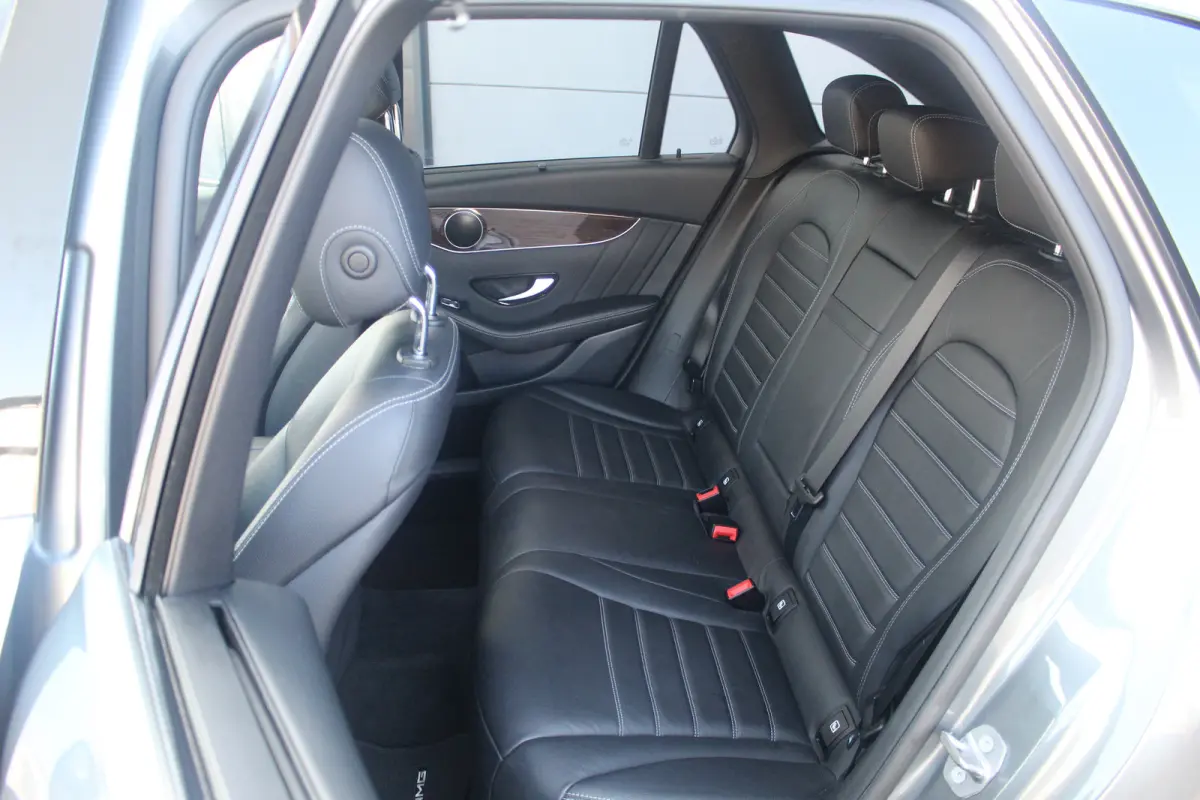 350e 4MATIC Business Solution AMG | Pano | 360 Camera | Dodehoeksens. | Elek. Achterklep | Keyless | LED | Navi | Stoelverwarming | Pano | 360 Camera | Dodehoeksens. | Elek. Achterklep | Key