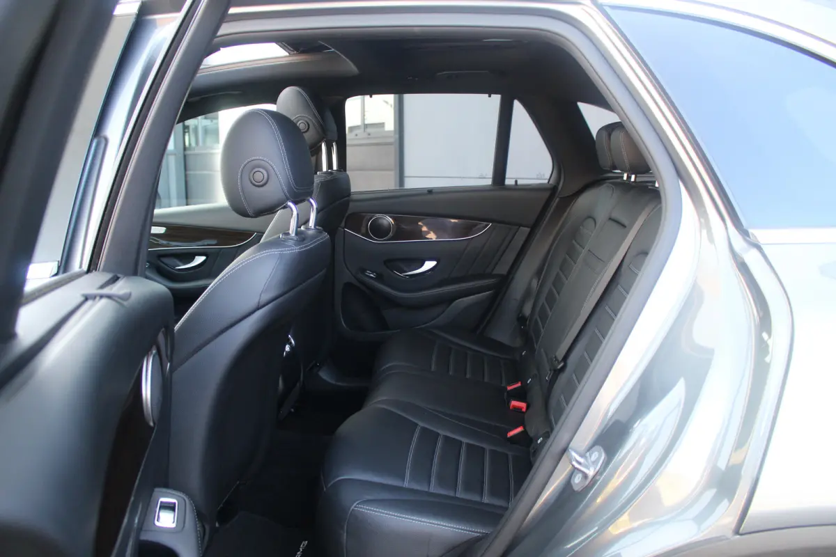 350e 4MATIC Business Solution AMG | Pano | 360 Camera | Dodehoeksens. | Elek. Achterklep | Keyless | LED | Navi | Stoelverwarming | Pano | 360 Camera | Dodehoeksens. | Elek. Achterklep | Key