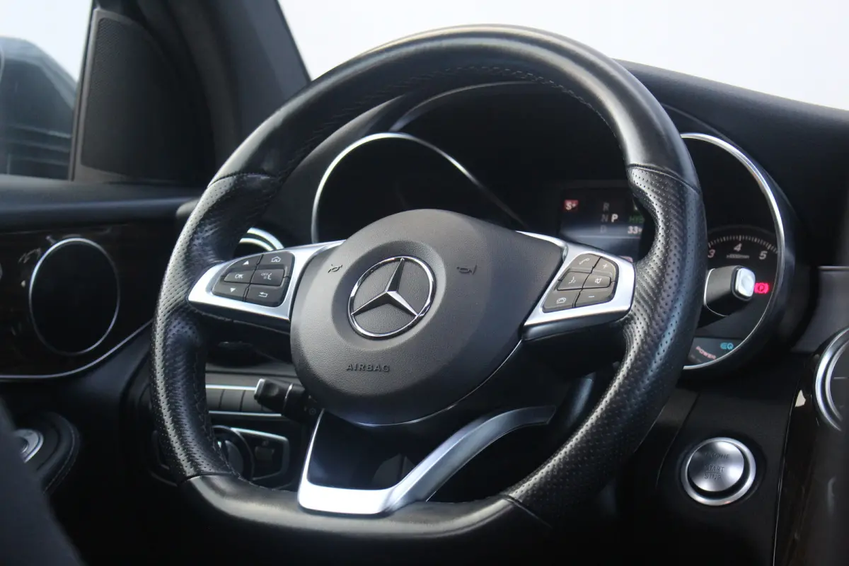 350e 4MATIC Business Solution AMG | Pano | 360 Camera | Dodehoeksens. | Elek. Achterklep | Keyless | LED | Navi | Stoelverwarming | Pano | 360 Camera | Dodehoeksens. | Elek. Achterklep | Key