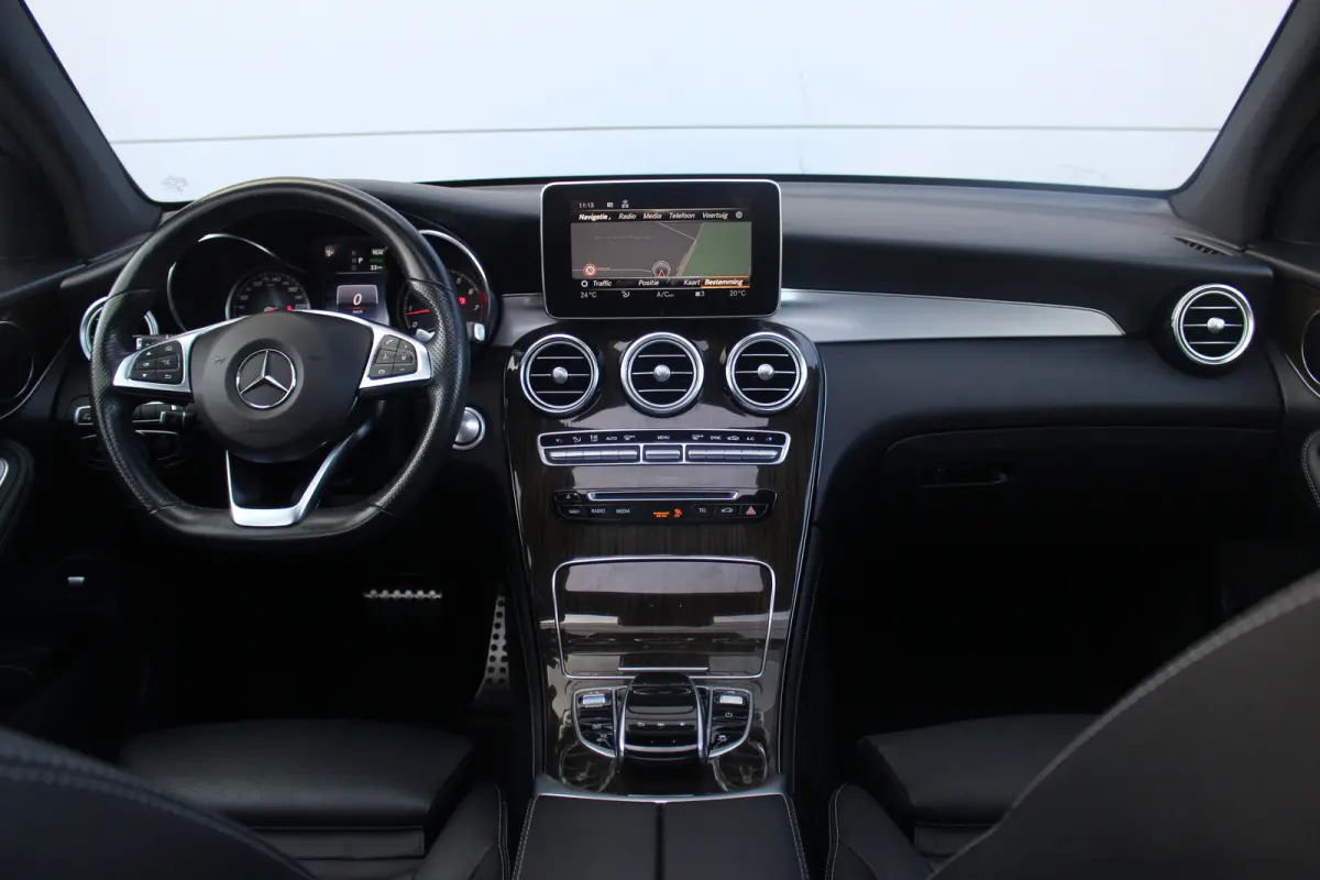 350e 4MATIC Business Solution AMG | Pano | 360 Camera | Dodehoeksens. | Elek. Achterklep | Keyless | LED | Navi | Stoelverwarming | Pano | 360 Camera | Dodehoeksens. | Elek. Achterklep | Key