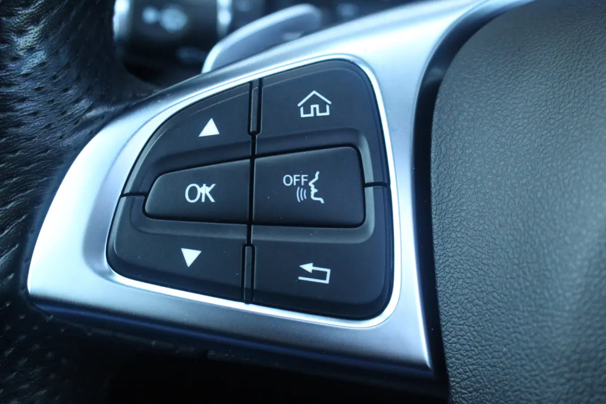 350e 4MATIC Business Solution AMG | Pano | 360 Camera | Dodehoeksens. | Elek. Achterklep | Keyless | LED | Navi | Stoelverwarming | Pano | 360 Camera | Dodehoeksens. | Elek. Achterklep | Key