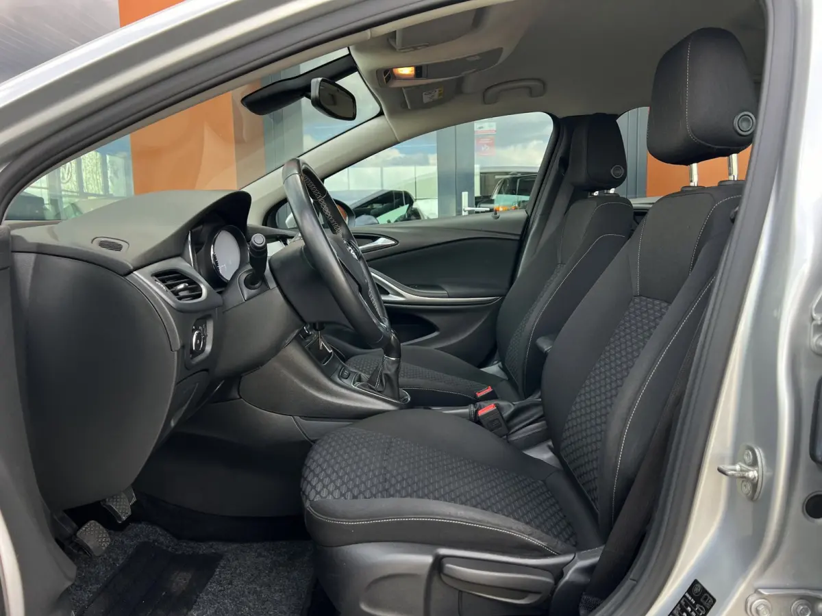 1.0Turbo|Carplay|Cruise|Navi|DAB+|Climate|APK2027