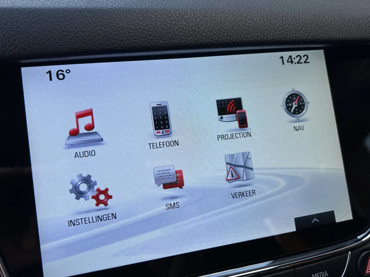 1.0Turbo|Carplay|Cruise|Navi|DAB+|Climate|APK2027