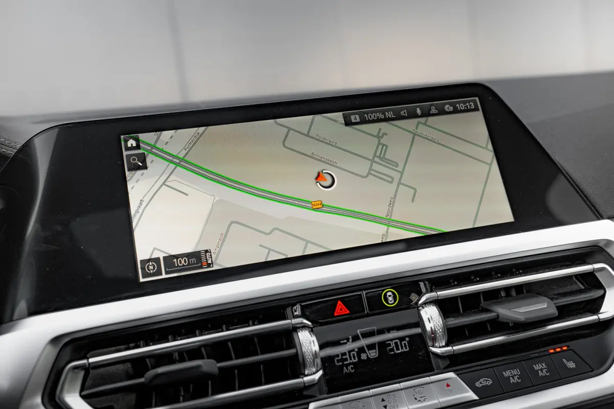 M440i xDrive High Executive | schuif-/kanteldak | Harman-Kardon | Laser LED | Leder | 20"