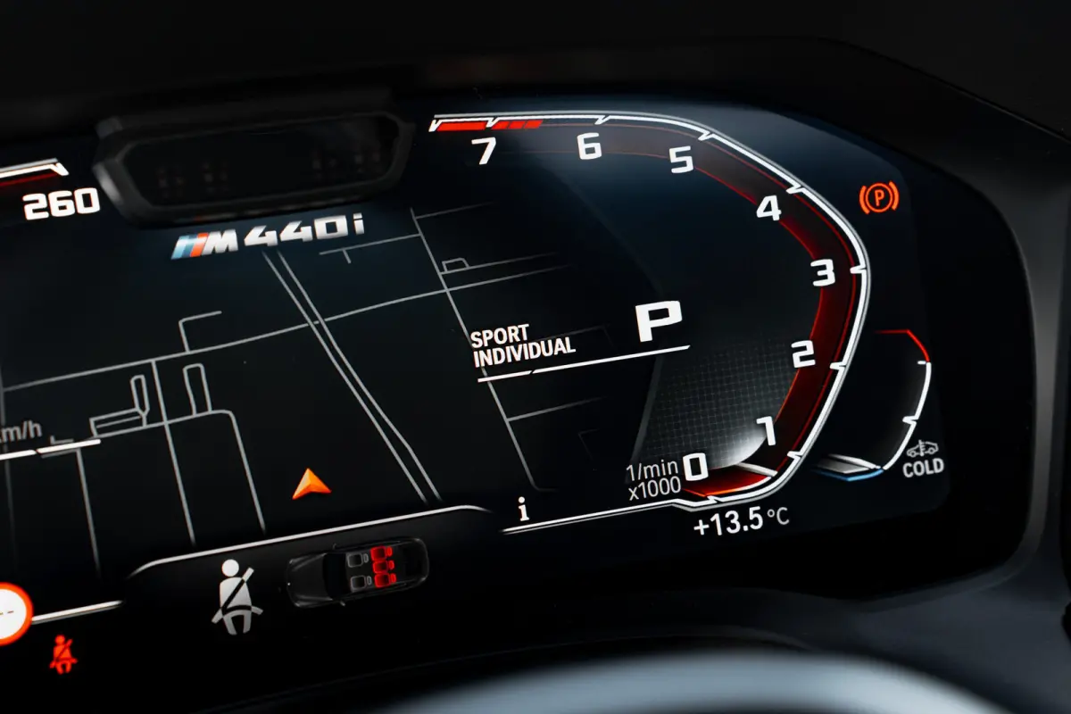 M440i xDrive High Executive | schuif-/kanteldak | Harman-Kardon | Laser LED | Leder | 20"