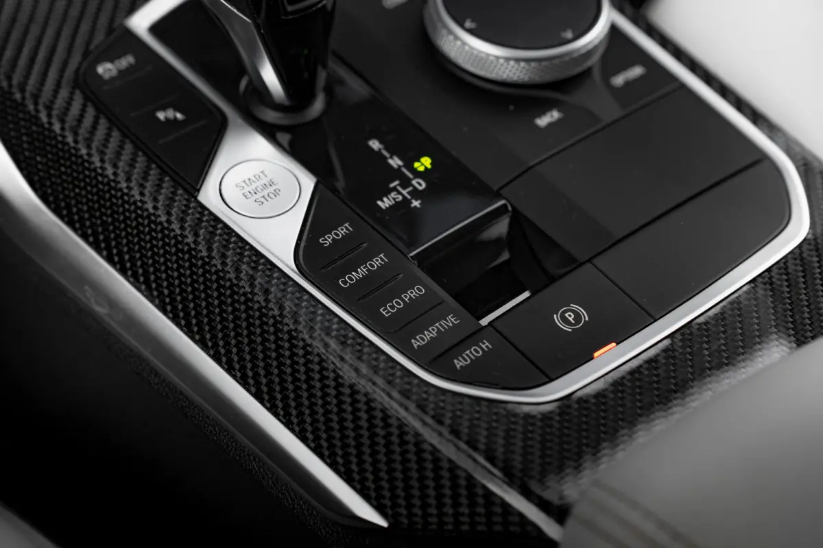 M440i xDrive High Executive | schuif-/kanteldak | Harman-Kardon | Laser LED | Leder | 20"