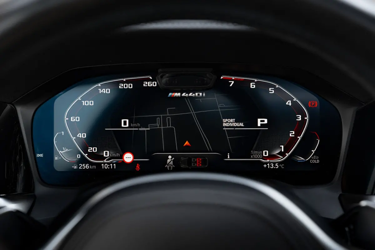 M440i xDrive High Executive | schuif-/kanteldak | Harman-Kardon | Laser LED | Leder | 20"