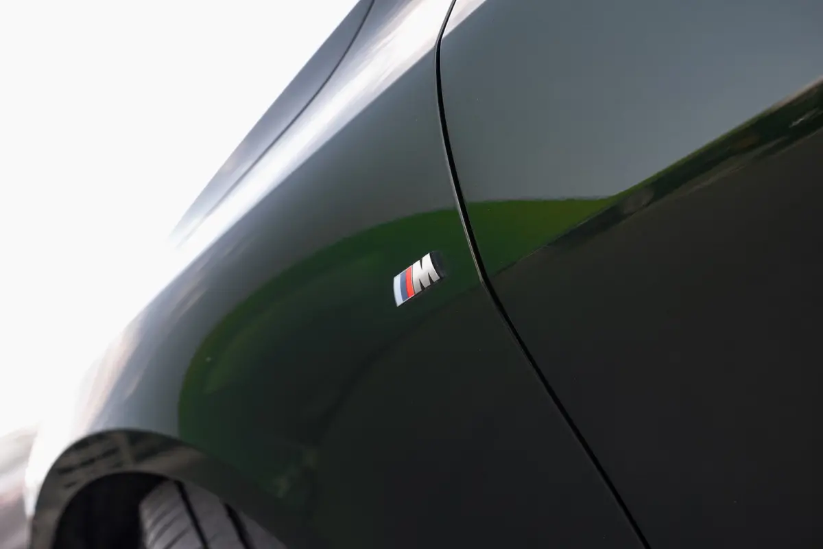 M440i xDrive High Executive | schuif-/kanteldak | Harman-Kardon | Laser LED | Leder | 20"
