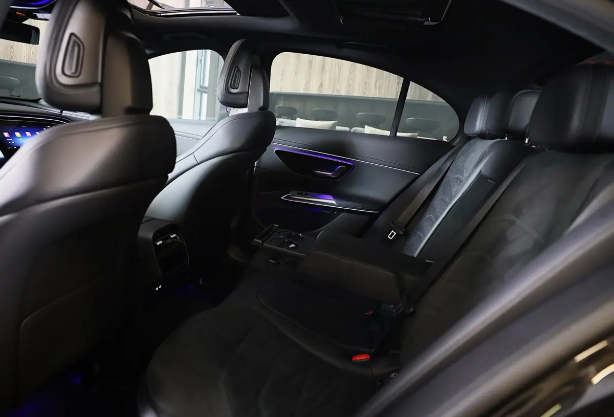 300 e AMG 53 Look / HYPERSCREEN / Acc / Memory / Elek Stoelen / 360 Camera / Dode Hoek / Open Pano / 21 Inc