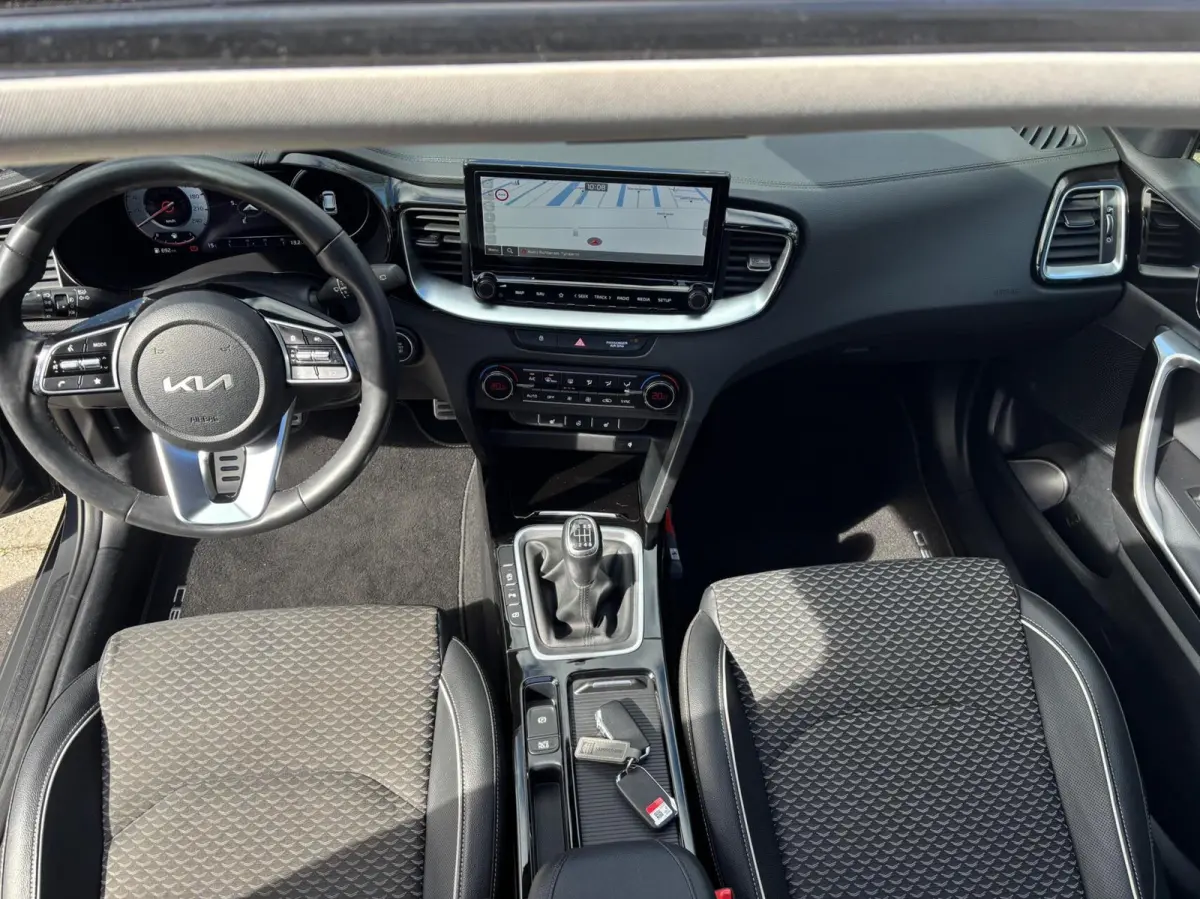 1.0 T-GDi ExecutiveLine Full options!