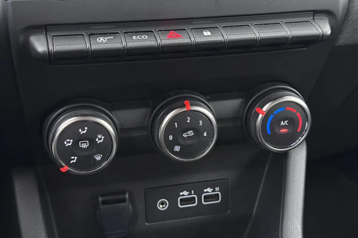 1.0 92 PK TCe Evolution Carplay DAB Cruise Park.Sens LED