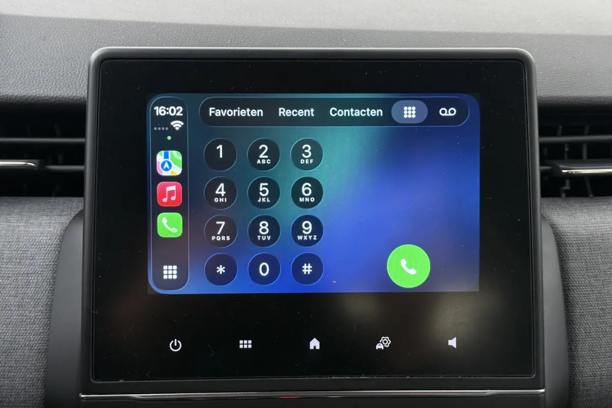 1.0 92 PK TCe Evolution Carplay DAB Cruise Park.Sens LED