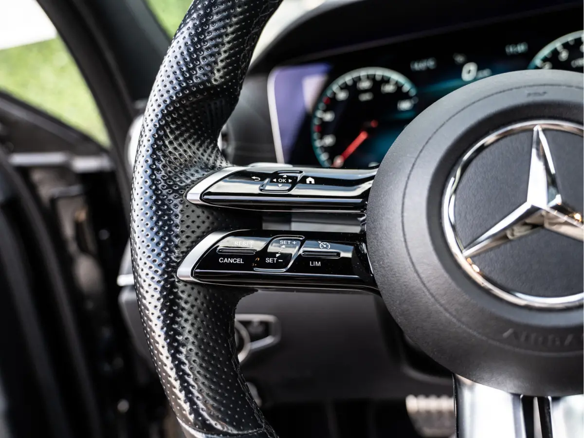 300e Business Solution AMG Night | Pano | Burmester 4D | 53 AMG Look |