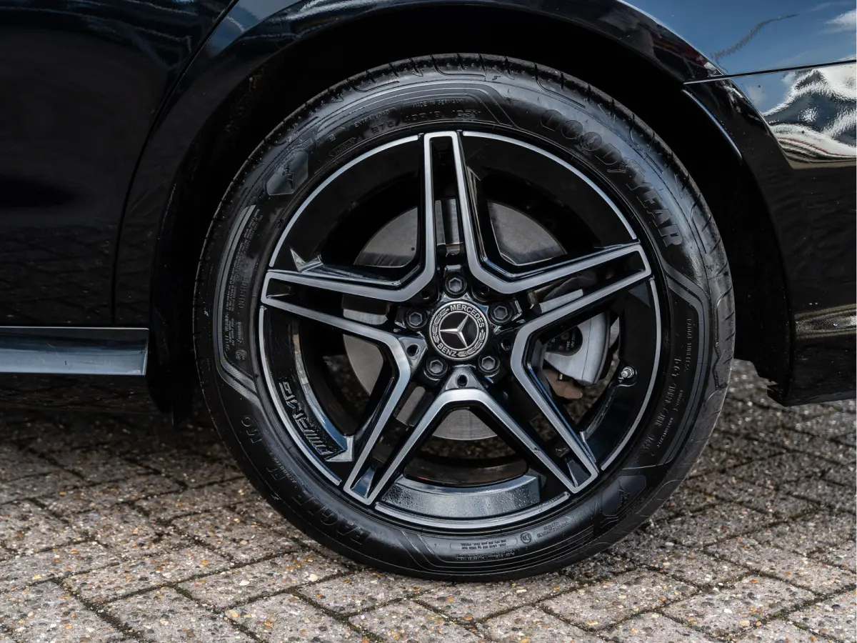 300e Business Solution AMG Night | Pano | Burmester 4D | 53 AMG Look |