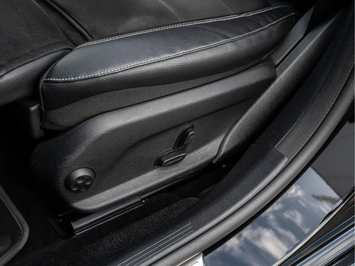 300e Business Solution AMG Night | Pano | Burmester 4D | 53 AMG Look |