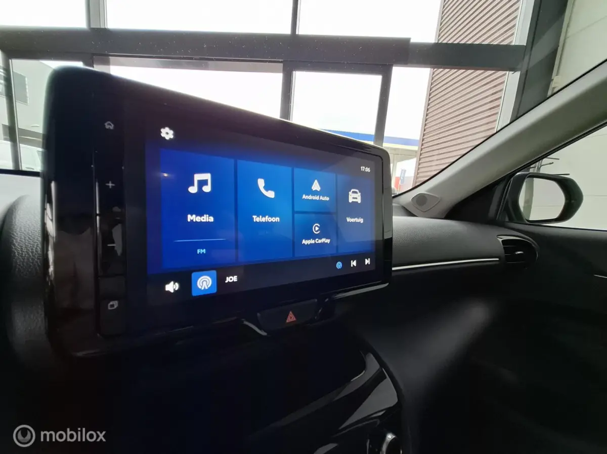 1.5 Hybrid 115 Active | PARKEERSENSOREN | CARPLAY - RIJKLAARPRIJS