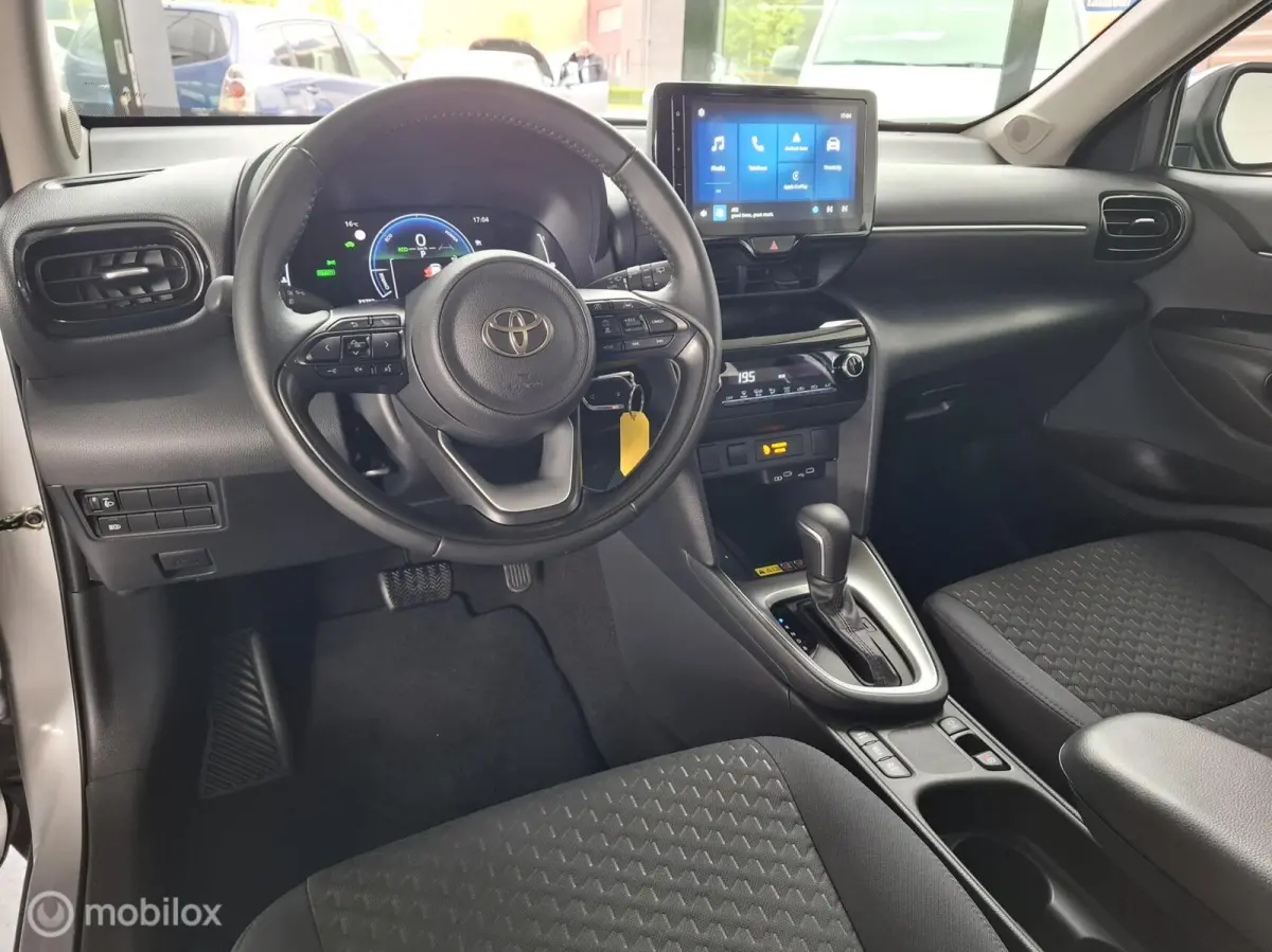 1.5 Hybrid 115 Active | PARKEERSENSOREN | CARPLAY - RIJKLAARPRIJS
