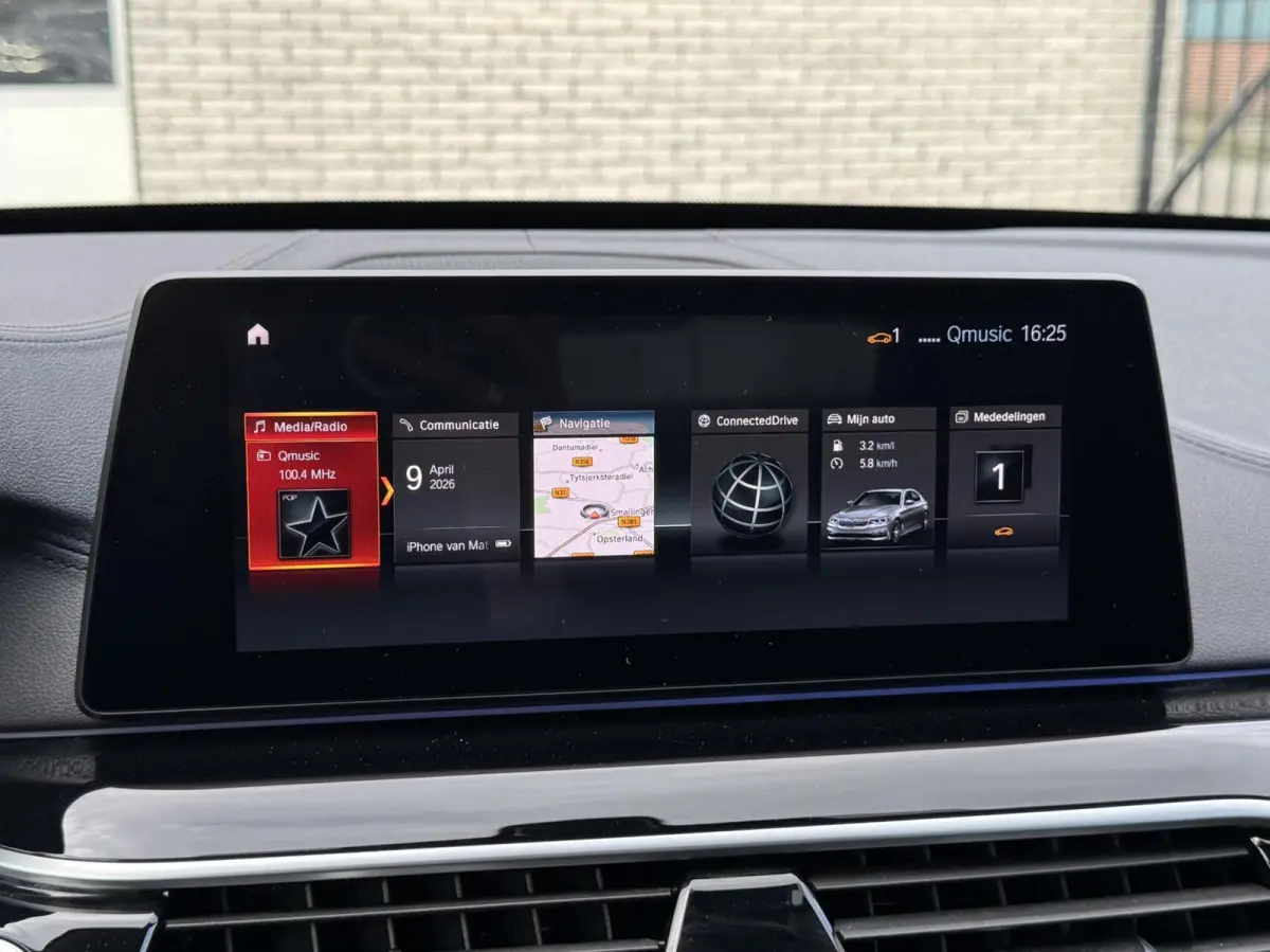 520i High Executive Edition Virtualcockpit/Leer/LED/Camera/Stoelverwarming/Trekhaak