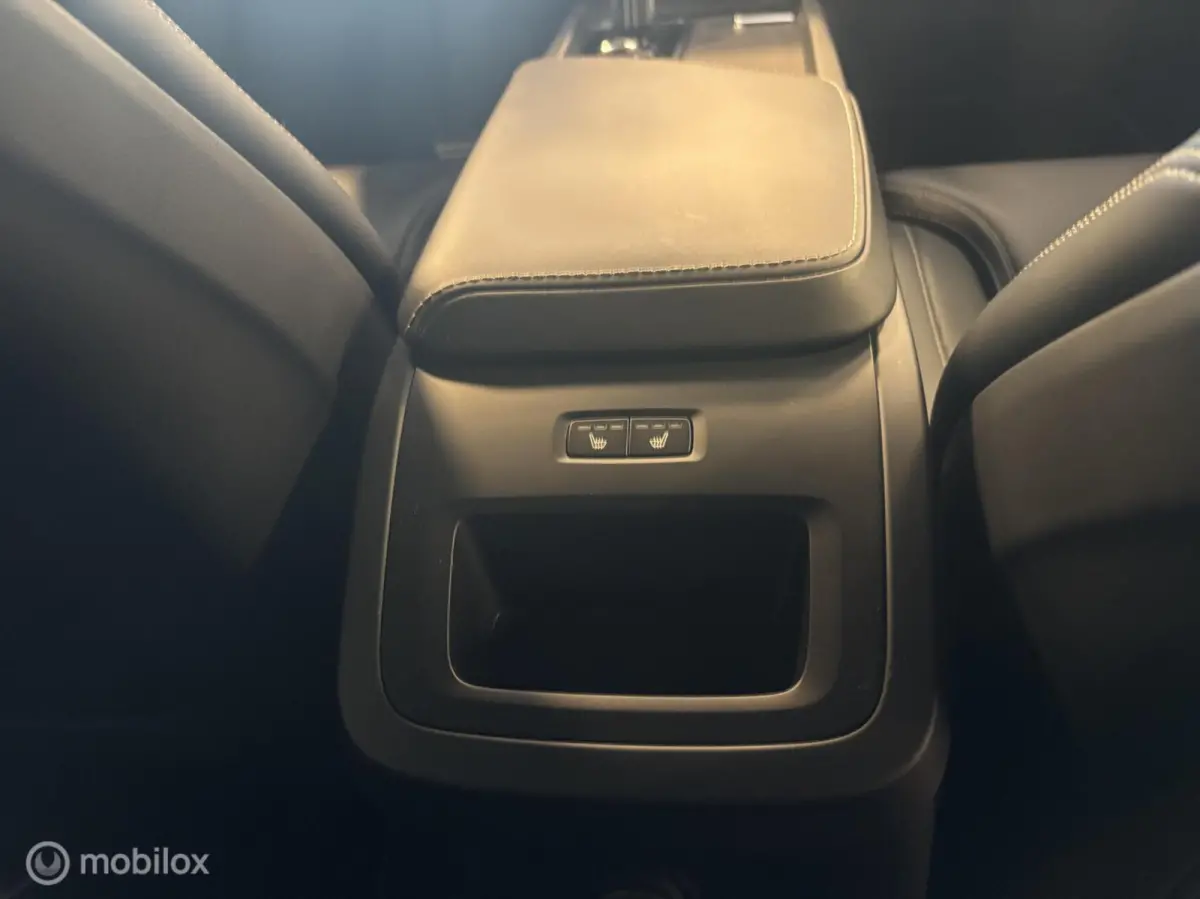 2.0 T8 Plug-in hybrid AWD R-Design , B&W , Pano