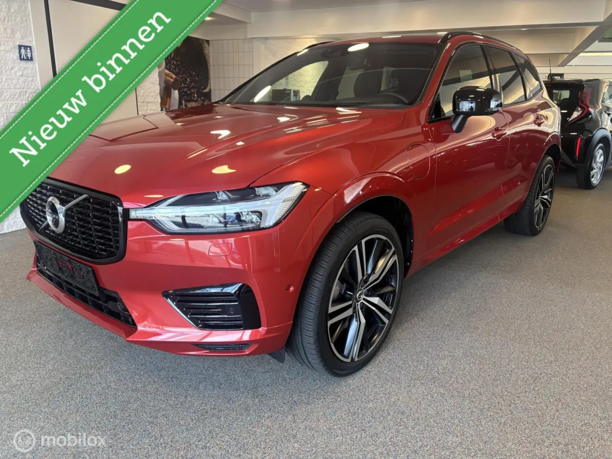 2.0 T8 Plug-in hybrid AWD R-Design , B&W , Pano