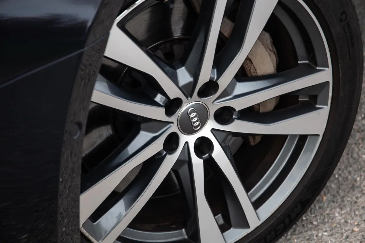 50 TFSI e quattro Advanced edition BRUIN LEER / CARPLAY / BTW AUTO / KEYLESS / DEALER ONDERHOUDEN