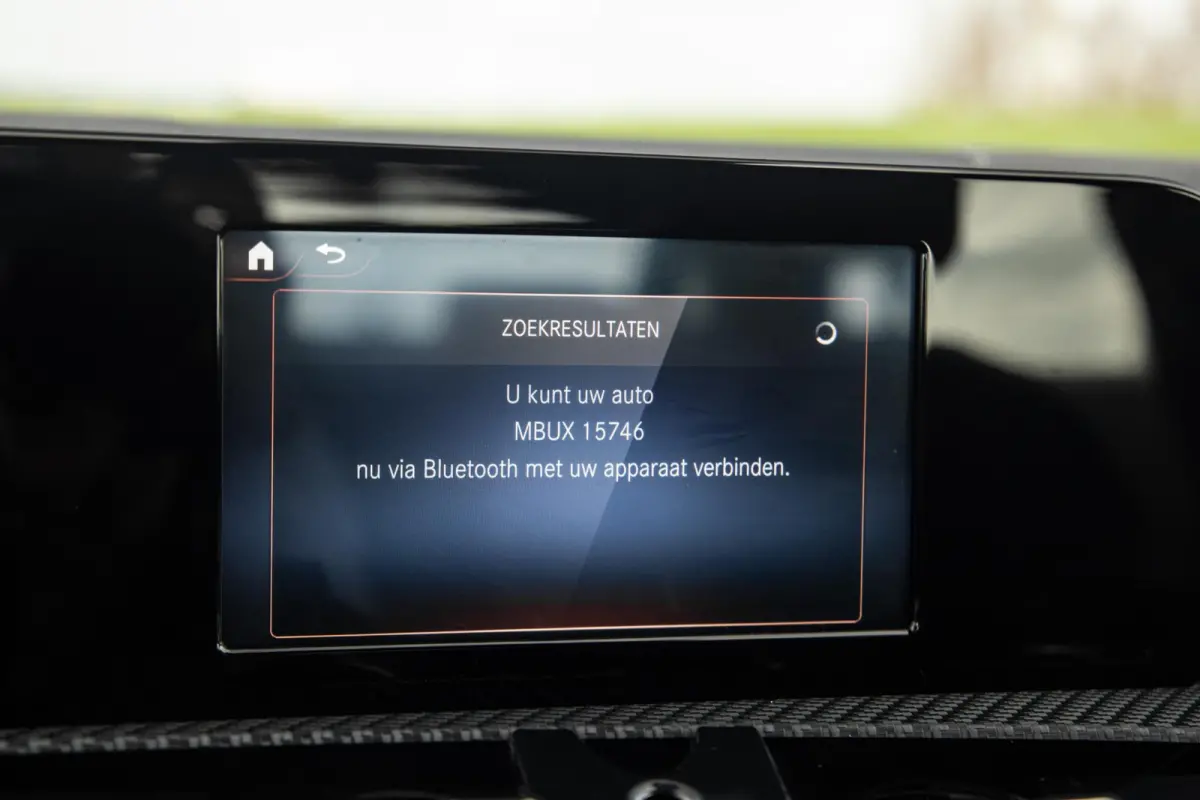 250 e Business Line CARPLAY / LEER / CAMERA / CRUISE CONTROLE / DEALER ONDERHOUDEN