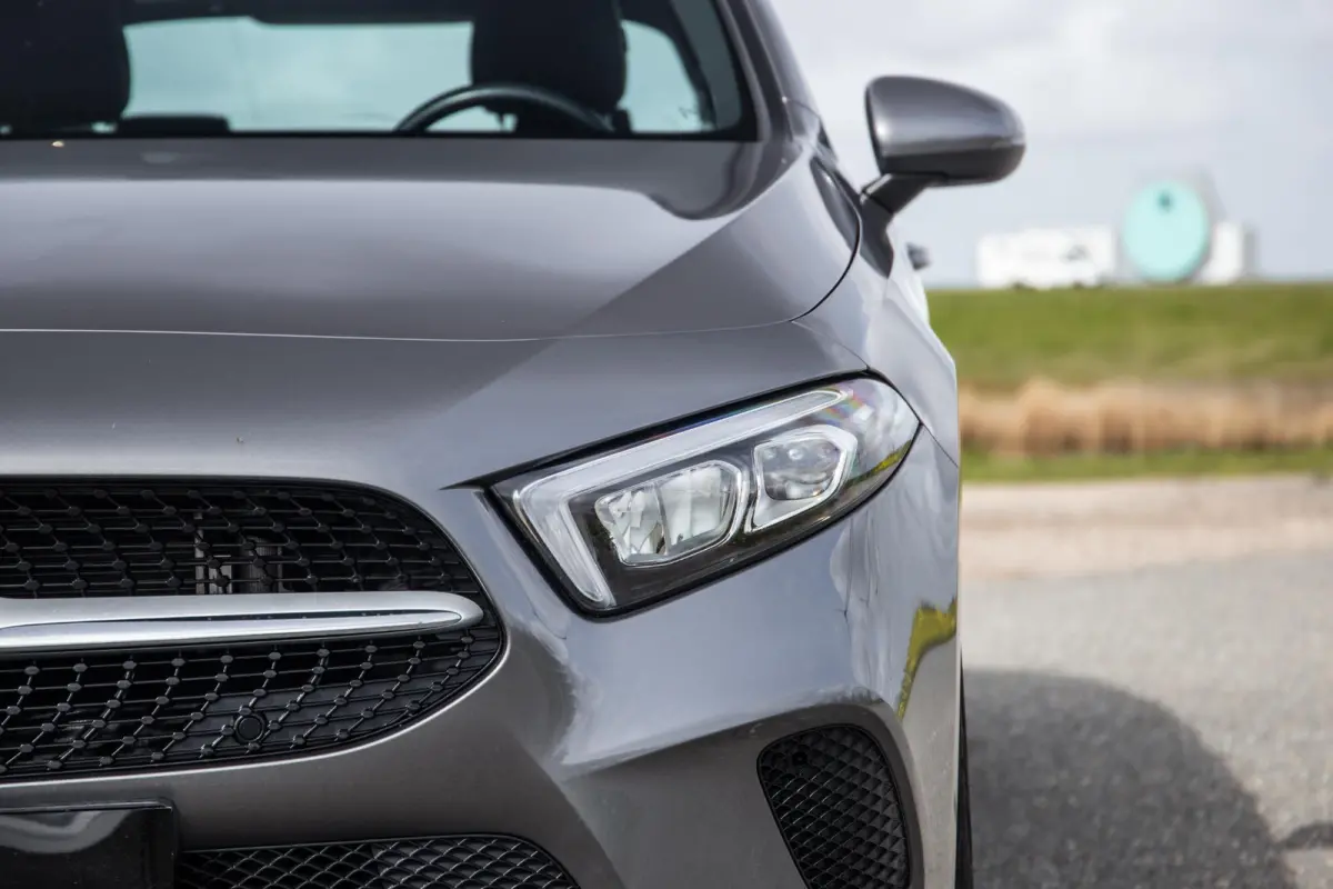 250 e Business Line CARPLAY / LEER / CAMERA / CRUISE CONTROLE / DEALER ONDERHOUDEN