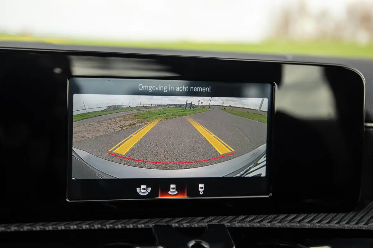 250 e Business Line CARPLAY / LEER / CAMERA / CRUISE CONTROLE / DEALER ONDERHOUDEN