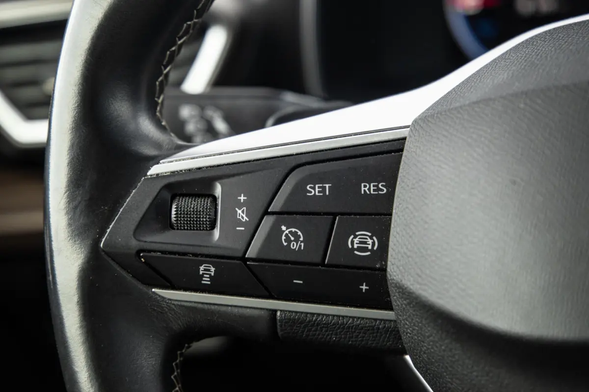 1.4 TSI eHybrid PHEV FR Business Intense EXCELLENCE / CARPLAY / AIRCO / CAMERA / DEALER ONDERHOUDEN