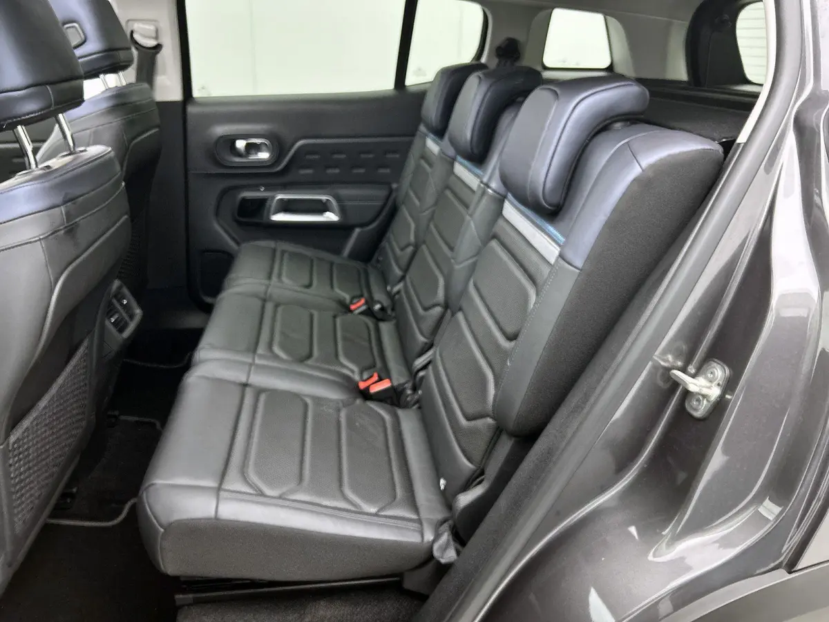 1.2 Shine 130pk Automaat | 1ste Eigenaar | Elektrische Bestuurdersstoel | Schuif-/Kanteldak | Elektrische Klep | Navigatie | Adaptieve Cruise Control | Stoelverwarming | 19"LMV | Full-LED | 