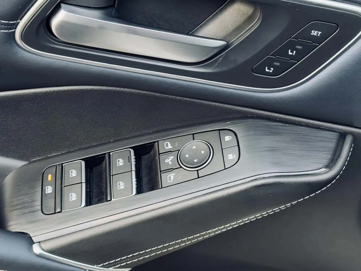1.5 e-Power Tekna Plus